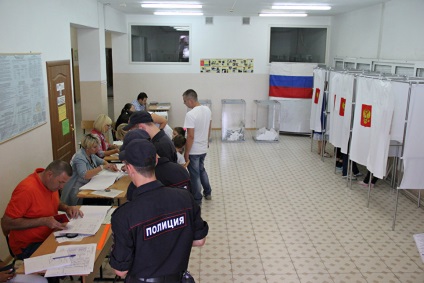 Alegerile în Crimeea pentru alegătorii secțiilor de votare au trecut de familii pentru dragul viitoarei peninsule, Crimeea