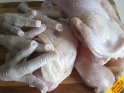 Csirke a csirke lábakról (lépésről-lépésre fotóval)