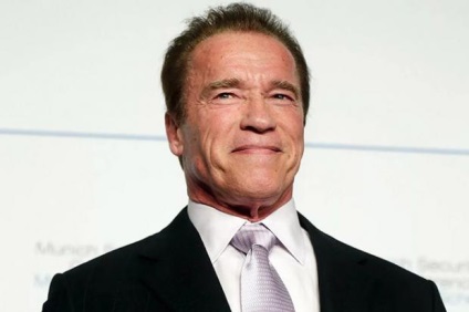 Arnold Schwarzenegger sărbătorește astăzi cea de-a șaptesprezecea aniversare - afacerea show
