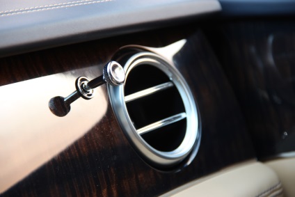 Bentley bentayga o mulțime de litere despre cea mai tare încrucișare din lume