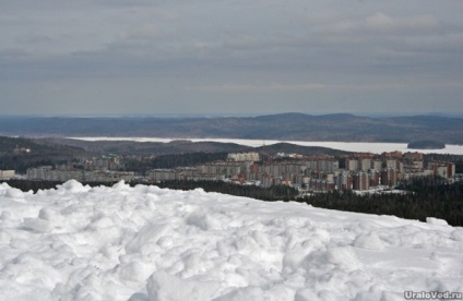 Piatra agățată de munte și a mea Alexandrovsky