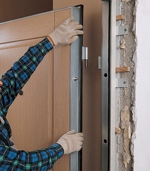 Instalarea de calitate a ușilor de intrare - securitatea locuințelor