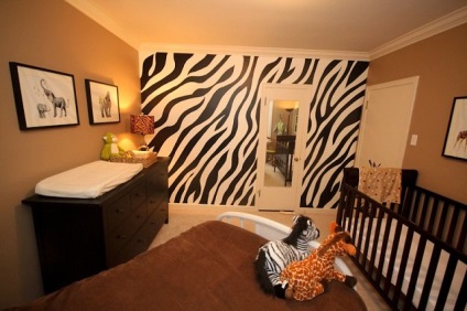 Cum să aplicați în mod corespunzător imagini de fundal zebra în interiorul casei dvs.