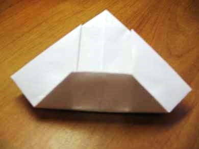 Hogyan készítsünk egy hajót a papírból