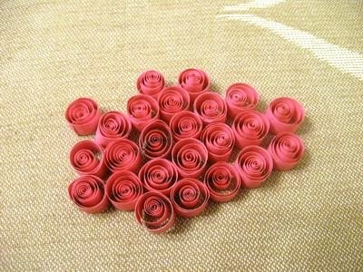 Cum de a face o Valentine în tehnica de quilling cu mâinile tale - foto creativ