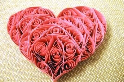 Cum de a face o Valentine în tehnica de quilling cu mâinile tale - foto creativ