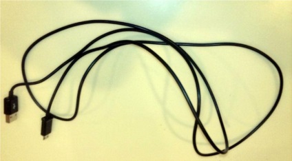 Cum să răsuciți cablul USB într-o spirală (diy)