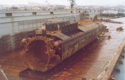 Cum este amenajat submarinul nuclear