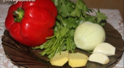 Burgonya egyenruhában gyömbérrel, zöldségekkel és kurkumával, lépésről-lépésre fotó recepttel