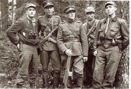 Frații de pădure din Belarus (1944-1952) pe care pădurea ascunsă, blănuri
