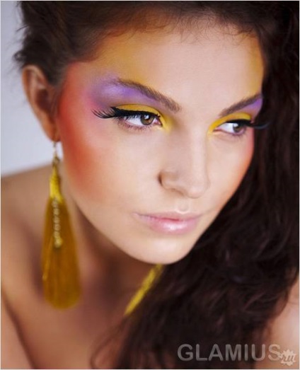 Modă machiaj primăvară-vară 2014 - culori în make-up 2014 (fotografie)