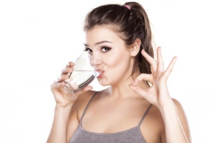 Purificarea intestinului cu apă minerală ce să aleagă, cât de mult să bei
