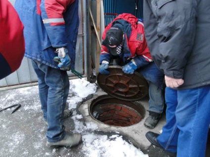 Помпена на канализационни шахти за това как да се намалят разходите за поддръжка на системата