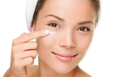 Răspunsul clienților despre crema de ochi 