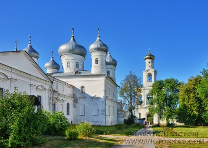 O călătorie cu mașina spre Veliky Novgorod și Old Rusu la sfârșit de săptămână