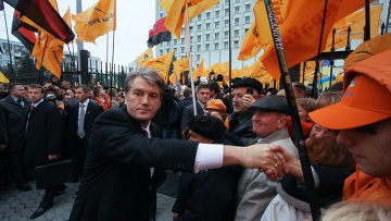 A narancsos forradalom következményei Yuscsenko Oblivion és Poroshenko Takeoff ria hírei