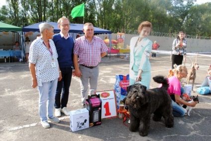 Pride - Lipetsk városi cinológiai szövetsége a hivatalos, dekoratív és a sport