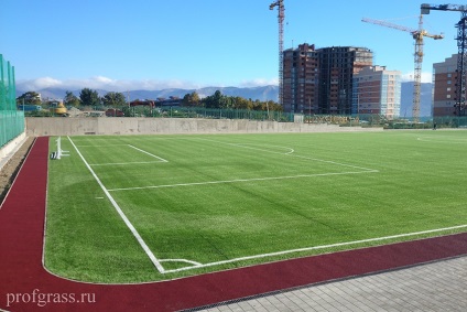 A futballmező árainak javítása, a mesterséges futballpályák javítása