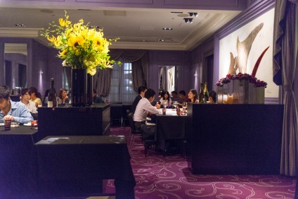 Restaurant la masa de joel robuchon, tokyo - două stele Michelin și bucătăria franceză - andy chef (endy