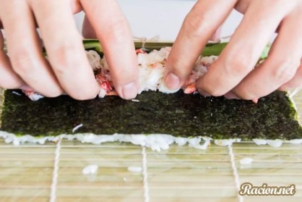 Sushi rolă reteta cu carne de crab la domiciliu