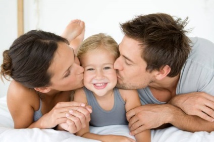 Șapte motive pentru care copiii se îndoiesc de dragostea părinților lor