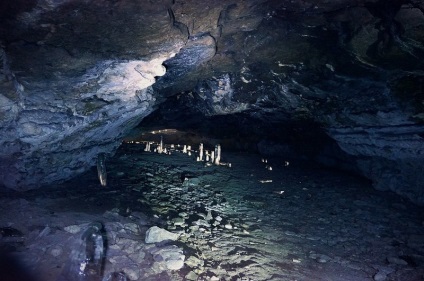 Serpievsky peșteră grindină cuceri lumea interlopă!