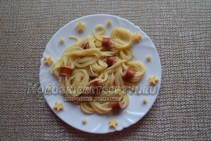Spaghete cu cârnați de caracatiță