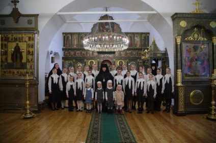 Sfânta Treime Stefano-Mahrishche stauropegial nunnery