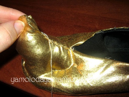 Pantofi Aladdin cu mâinile tale