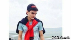 Tashkent egy akciót tartott az elhunyt védelmében egy tinédzser verte után (videó)