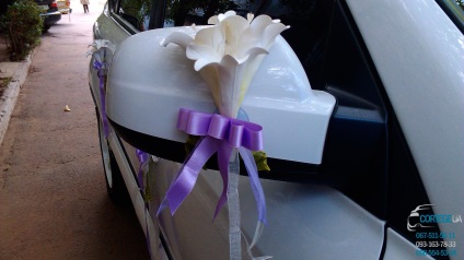 01 Callas alb cu crinuri decoratiuni de inchiriat pentru masini pentru nunta Nikolaev Kherson