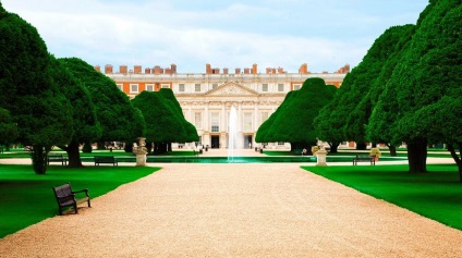 10 Interesante despre labirintul hampton court