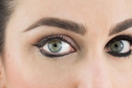 13 Gyakori hibák a szem sminkben, amit talán nem találtak