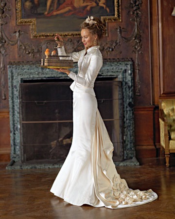 9 Esküvői ruhák a híres történelmi korszakok modern értelmezését