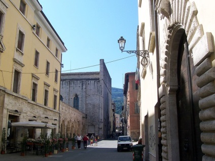 Ascoli Piceno - orașul cu 100 de turnuri