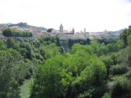 Ascoli Piceno - orașul cu 100 de turnuri