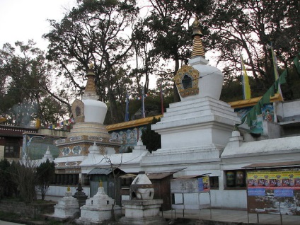 Stupa budistă din întreaga lume