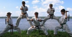 Școala pentru copii și tineret Karate Kyokushinkai - luptător - tabără de țară în vara anului 2008