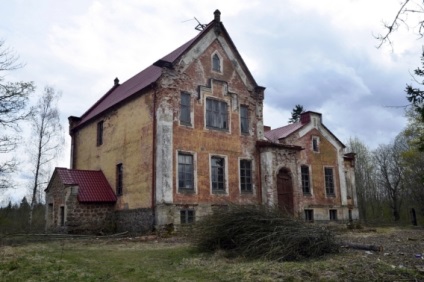 Devon stâncă și biserica în satul hotney