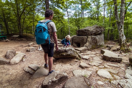 Valea raului zhane, dolmens și cascade - fotografie, hartă, descriere