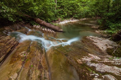 Valea raului zhane, dolmens și cascade - fotografie, hartă, descriere