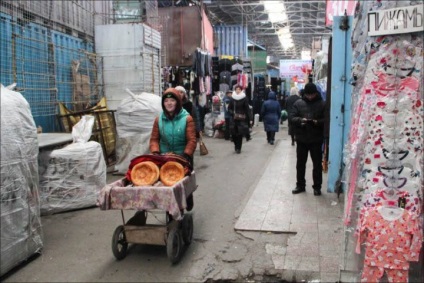 Dordoi - cea mai mare piață din Asia Centrală, moare pe marginea închiderii