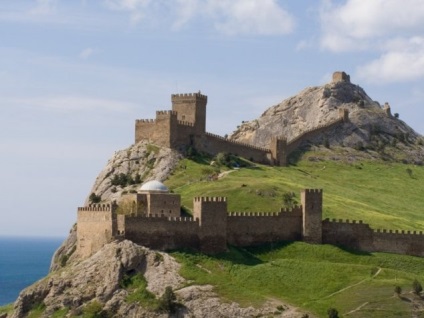 Cetatea genoese (zander) istorie, fotografii, fapte