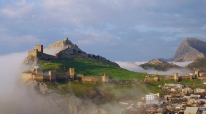 Cetatea genoese (zander) istorie, fotografii, fapte