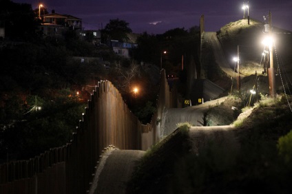 Granița dintre Mexic și SUA (39 fotografii), portal de divertisment