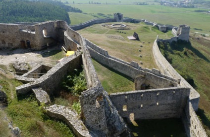 Cum ajungeți la castelul din Spišské, cel mai mare castel din Slovacia