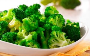 Cum să gătești broccoli pentru hrănirea primului copil