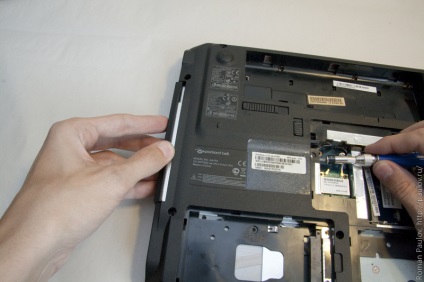 Cum de a dezasambla un laptop packard clopot lj75, articole utile de la itcomplex