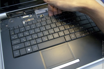Hogyan kell szétszerelni egy laptopcsomagot lj75-et, hasznos cikkeket itcomplex (lj75) Hogyan kell szétszerelni egy laptopcsomag harcot lj75, hasznos cikkeket itcomplexből