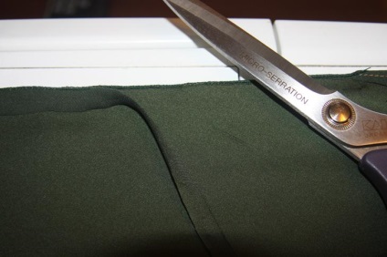 Cum să coaseți o fustă de mătase-soare pe o bandă elastică